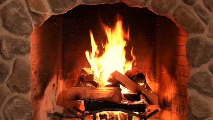 Η Ελληνική Αντικαρκινική Εταιρεία προειδοποιεί: Γιατί τα τζάκια είναι άκρως επικίνδυνα