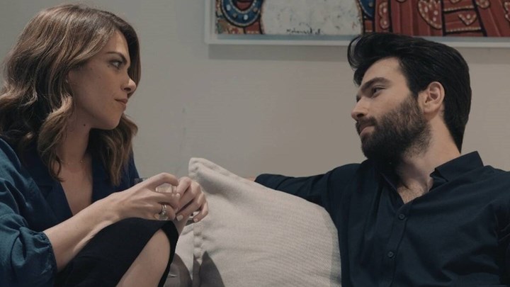 8 Λέξεις: Η σύλληψη της Ιφιγένειας και τα άγνωστα σχέδια του Δημήτρη – BINTEO