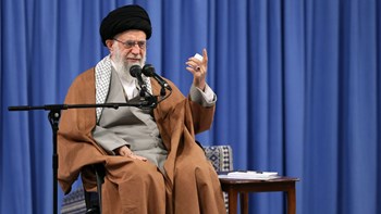 Χαμενεΐ: Επιτυχημένες οι δύο ιρανικές επιθέσεις στις αμερικανικές βάσεις