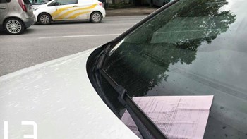 Θεσσαλονίκη: Ρεκόρ κλήσεων για παράνομη στάθμευση – 1.400 παραβάσεις σε 16 ώρες