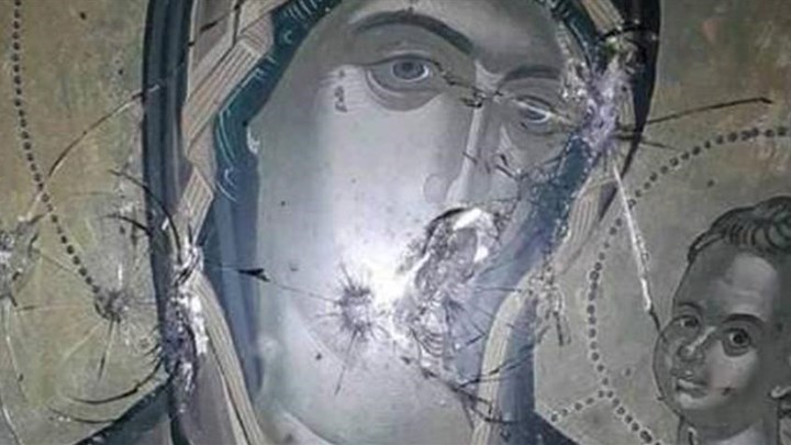 Θάσος: Εικόνες σοκ από τις χτυπημένες με σφαίρες εικόνες του Χριστού και της Παναγίας – ΦΩΤΟ