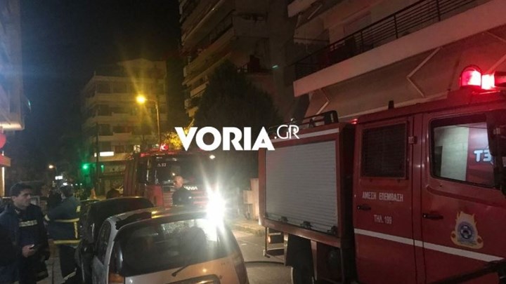 Θεσσαλονίκη: Φωτιά σε διαμέρισμα – Ένοικοι απομάκρυναν τον ηλικιωμένο ιδιοκτήτη