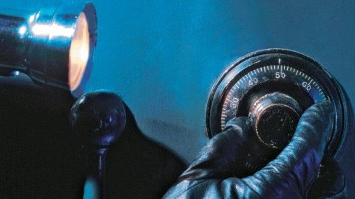 Τρόμος στην Εκάλη: Ένοπλοι ληστές εισέβαλαν σε βίλα – Ακινητοποίησαν την οικιακή βοηθό