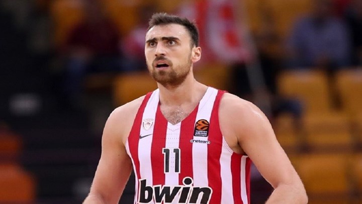 Ολυμπιακός: Ευχάριστα με Μιλουτίνοφ ενόψει Βαλένθια