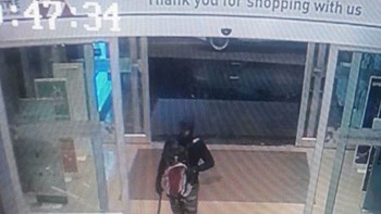 Ταϊλάνδη: Ληστεία με τρεις νεκρούς σε κοσμηματοπωλείο – ΒΙΝΤΕΟ – Προσοχή σκληρές εικόνες