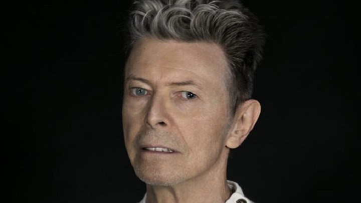 Τέσσερα χρόνια χωρίς τον Ντέιβιντ Μπόουι – Η λαμπερή καριέρα και οι φήμες για την ερωτική του ζωή