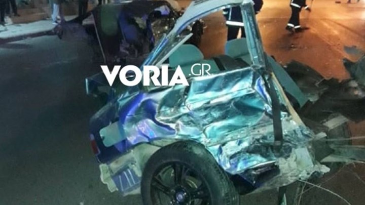 Θεσσαλονίκη: Νέες εικόνες από το τρομακτικό τροχαίο – Κόπηκε στη μέση το αυτοκίνητο