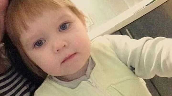 Φρίκη: Διασκέδαζε και άφησε την 3χρονη κόρη της να πεθάνει από ασιτία – ΦΩΤΟ