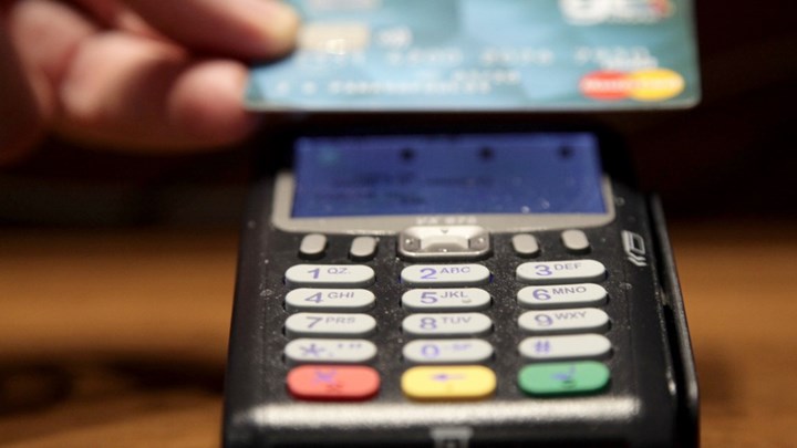 Χάκερ έκλεψαν τα στοιχεία πιστωτικών – Οι τράπεζες αντικαθιστούν 15.000 κάρτες