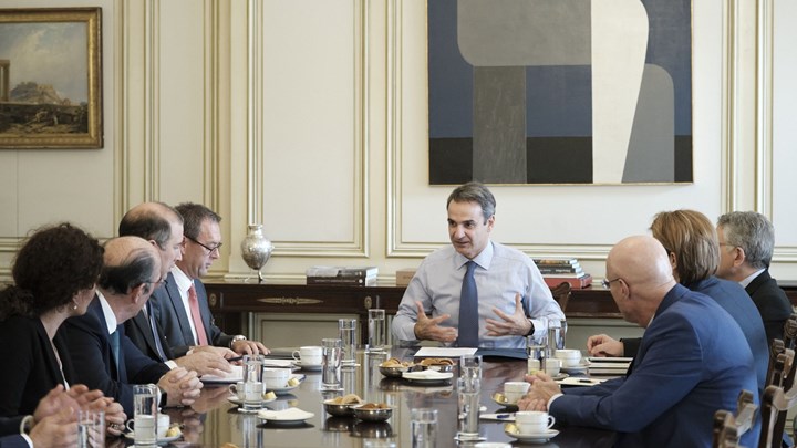 East Med: Συνάντηση Μητσοτάκη με εκπροσώπους διεθνών ενεργειακών εταιρειών