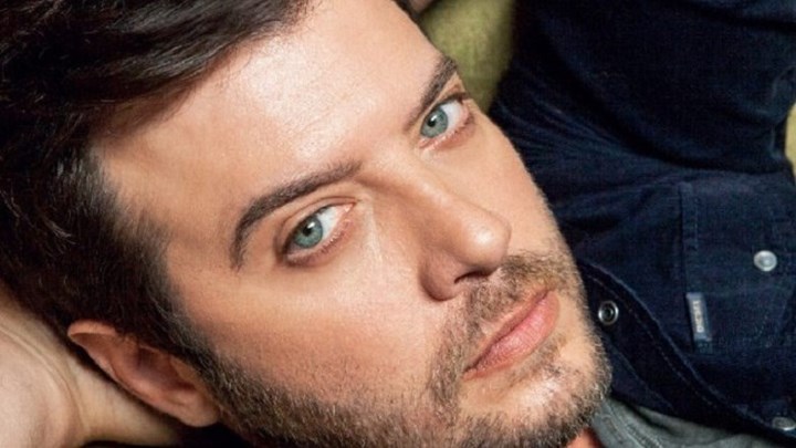 Λάμπης Λιβιεράτος: Η γυναίκα που του έκλεψε την καρδιά και τον κάνει να χαμογελάει – ΒΙΝΤΕΟ