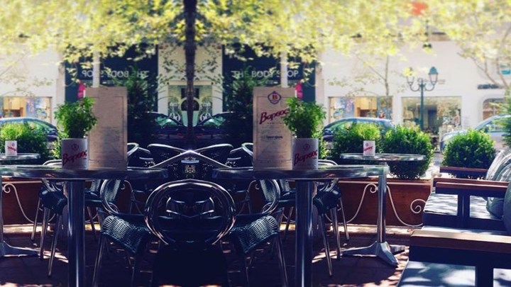 Πέθανε ο Βασίλης Βάρσος με το θρυλικό ζαχαροπλαστείο στην Κηφισιά