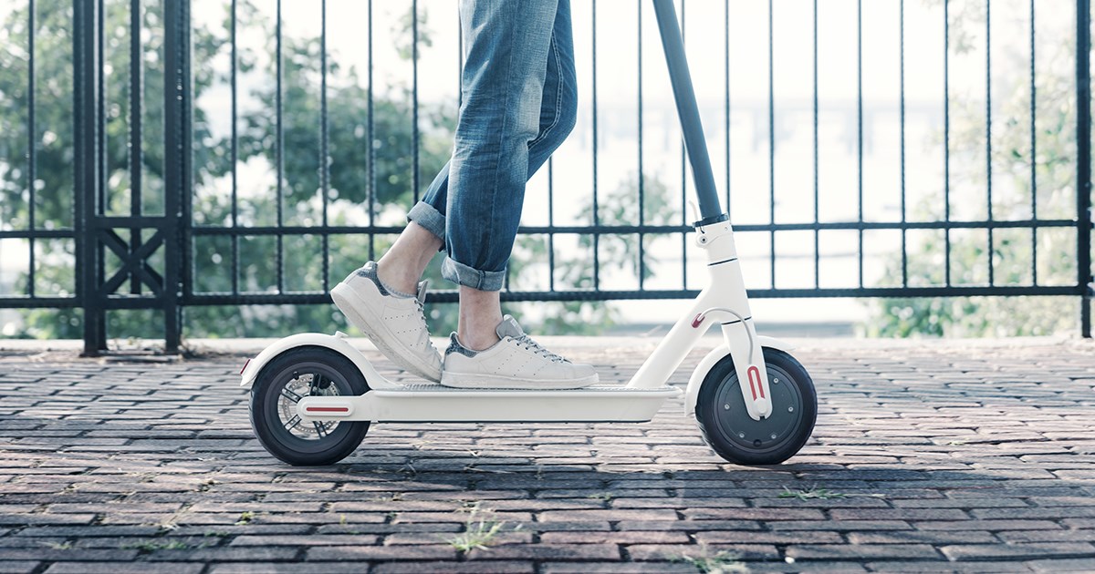 Ηλεκτρικά πατίνια: Έρχονται τέλη στάθμευσης και πρόστιμα