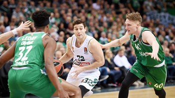 Παναθηναϊκός – Ζαλγκίρις 71-66 (30′)