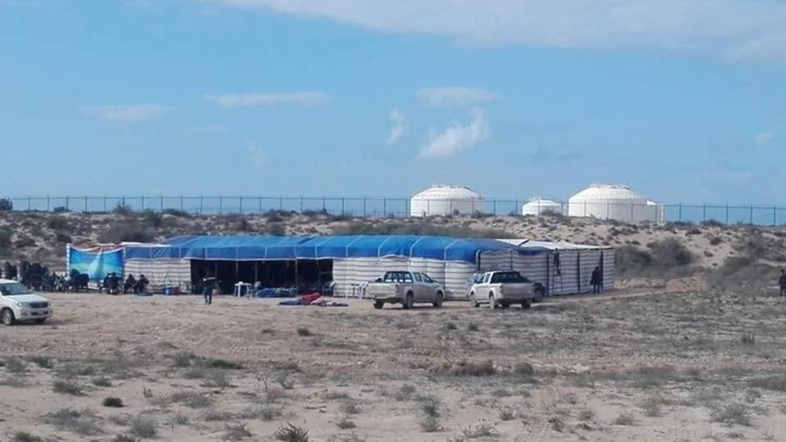Λιβύη: «Μπλόκο» στις πετρελαιοπηγές Ελ Σαράρα και Ελ Φιλ