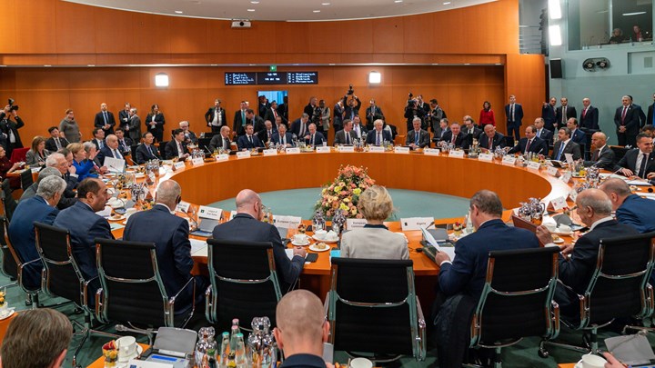 Διάσκεψη του Βερολίνου – LIVE: Λεπτό προς λεπτό οι κρίσιμες διαβουλεύσεις για τη Λιβύη