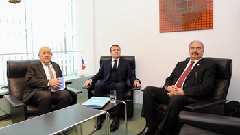 Λιβύη: Πανηγυρίζει ο Χαφτάρ για τη Διάσκεψη του Βερολίνου – Ποιες χώρες ευχαρίστησε – ΦΩΤΟ