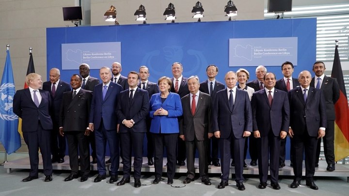 Λιβύη: Τα μηνύματα της Διάσκεψης του Βερολίνου, η στάση της Αθήνας και τα “ευχαριστώ” του Χαφτάρ- ΒΙΝΤΕΟ
