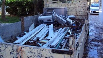 Λαμία: Πλιάτσικο σε κτίριο του ΟΣΕ – Πήραν μέχρι και τα… πόμολα