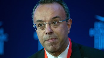 Συνάντηση του οικονομικού επιτελείου με τους θεσμούς: Ποια θέματα τέθηκαν στο τραπέζι