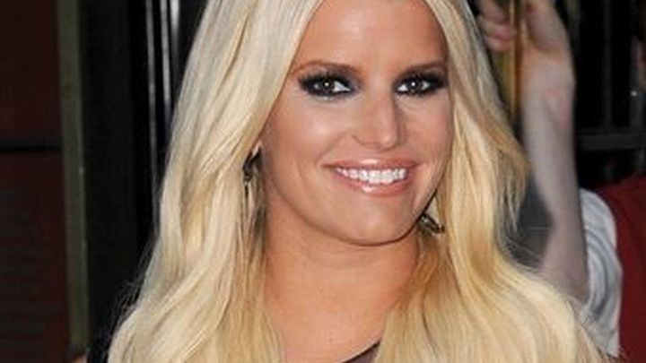 Σοκαριστική αποκάλυψη: Γνωστή τραγουδίστρια έπεσε θύμα σεξουαλικής κακοποίησης όταν ήταν 6 ετών – ΦΩΤΟ