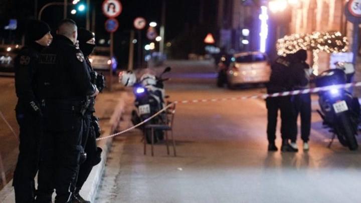 Δολοφονία στη Βάρη: Τα κινητά των θυμάτων στο «μικροσκόπιο» της ΕΛ.ΑΣ. – ΒΙΝΤΕΟ