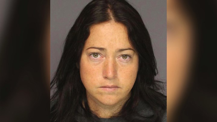 Δασκάλα ομολόγησε ότι έκανε σεξ με έξι μαθητές της – Τα ραντεβού μέσα στο σχολείο – ΒΙΝΤΕΟ