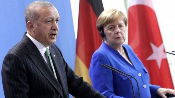 Νέες απειλές Ερντογάν ενώπιον της Μέρκελ: Το λιβυκό χάος θα επεκταθεί στη Μεσόγειο