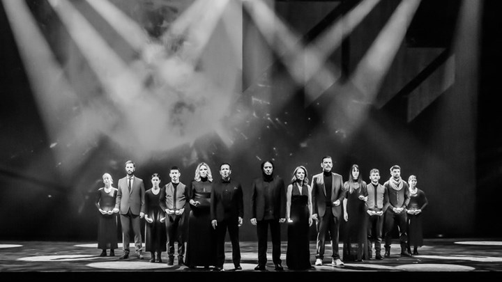 «Όμορφη Πόλη»: Συγχαρητήρια επιστολή από τον Μίκη Θεοδωράκη και προσθήκη άλλης μίας παράστασης