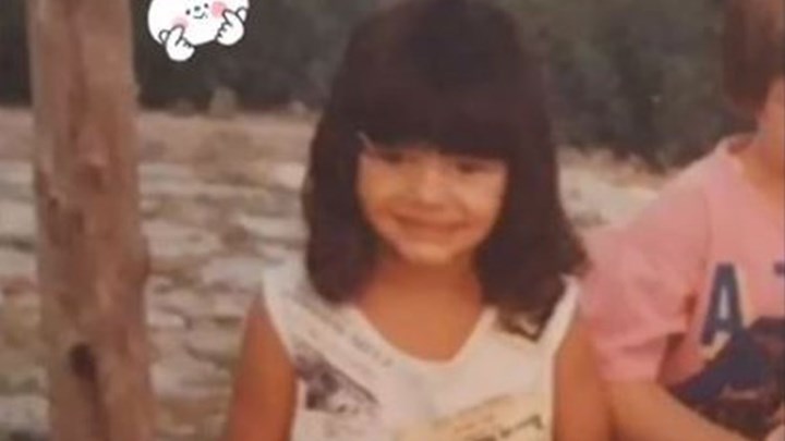 Αναγνωρίζετε το κοριτσάκι; Είναι γνωστό μοντέλο – ΦΩΤΟ