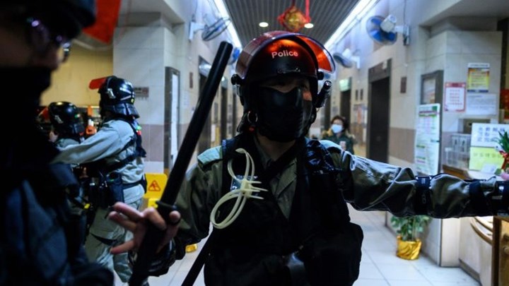 Στιγμές τρόμου στο Χονγκ Κονγκ: Εξερράγη αυτοσχέδια βόμβα σε νοσοκομείο