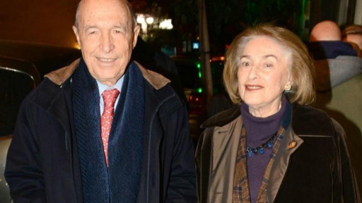 Στο Μέγαρο Μουσικής ο Κώστας Σημίτης με τη σύζυγό του