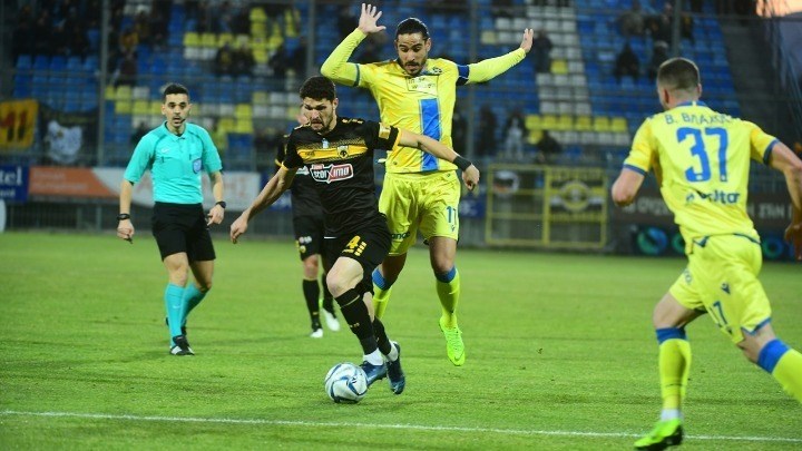 Όρθιος με Ιγκλέσιας στη Λαμία ο Αστέρας Τρίπολης