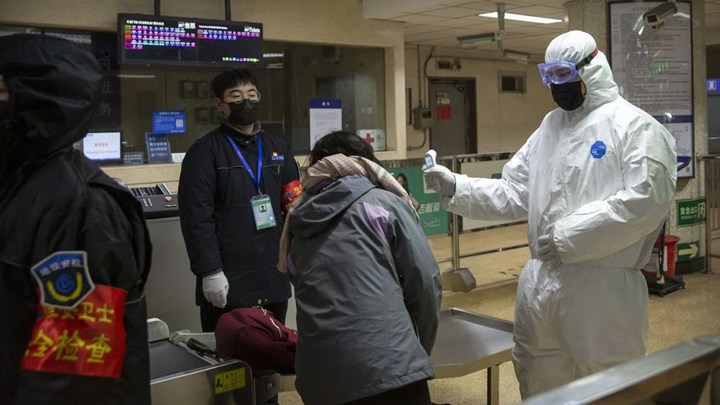 Κορονοϊός: Αυξάνεται δραματικά ο αριθμός των νεκρών στην Κίνα