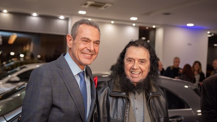 Νέες φωτογραφίες από τον αγνώριστο Πάνο Καμμένο – Ποζάρει με τον Σταμάτη Κόκοτα