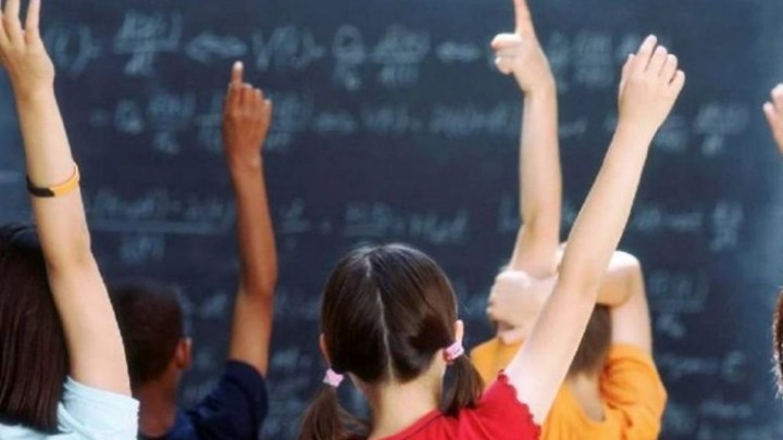 Σχολεία: Τι αλλάζει με τις απουσίες και τις εκδρομές