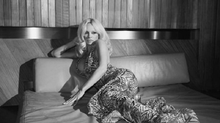 Πάμελα Άντερσον: Η πρώτη δήλωσή της μετά τον μυστικό γάμο της – ΦΩΤΟ