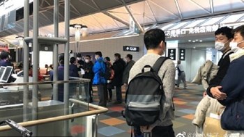 Κορονοϊός: Κατάστημα στο Πεκίνο πουλούσε έξι φορές πιο ακριβά τις ιατρικές μάσκες