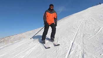 Τουρκία: Σάλος με τον Ιμάμογλου – Πήγε για σκι δίπλα στις σεισμόπληκτες περιοχές – ΦΩΤΟ