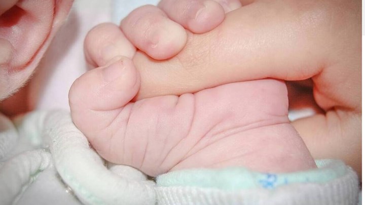 Επίδομα γέννησης: Πότε ανοίγει η πλατφόρμα για τις αιτήσεις – Αναλυτικός οδηγός για τους δικαιούχους
