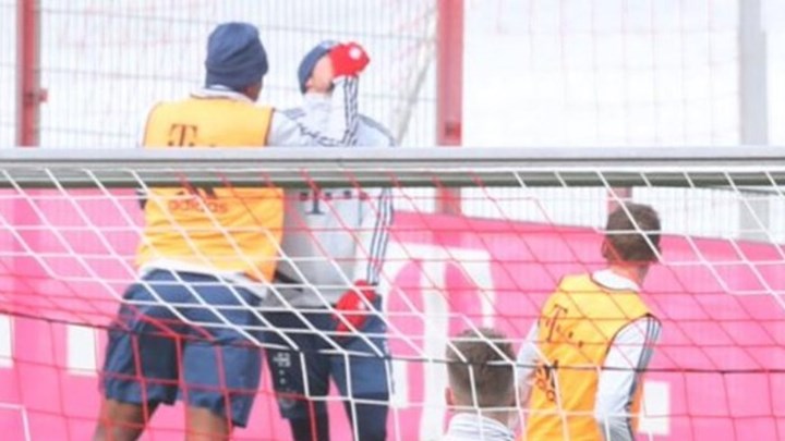 Μπάγερν: Ξύλο στην προπόνηση μεταξύ Γκορέτσκα και Μπόατενγκ – ΦΩΤΟ