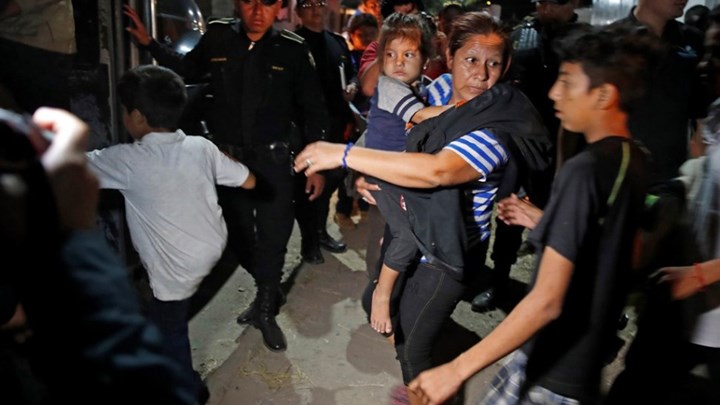 Οι ΗΠΑ επαναπροώθησαν 62.000 μετανάστες στο Μεξικό