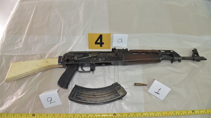 Σύλληψη “τοξοβόλου του Συντάγματος”: Η μάσκα, ο ασύρματος και τα σενάρια για “χτύπημα”