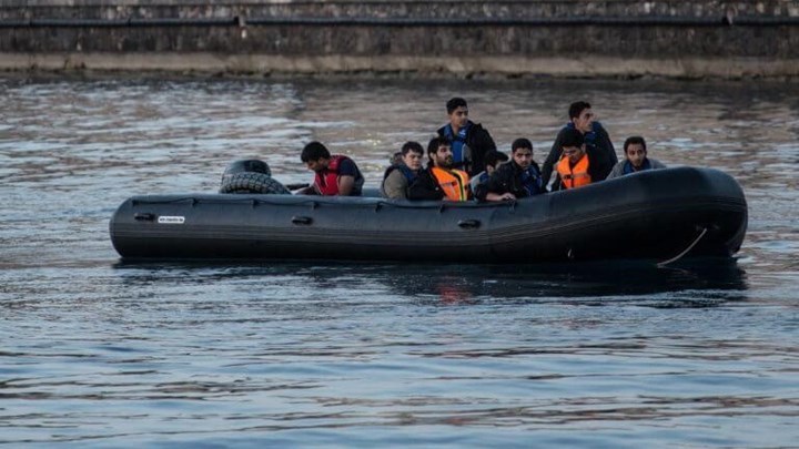Μεταναστευτικό: Ολοκληρώθηκε ο διαγωνισμός για το πλωτό φράγμα – Στα 500.000 ευρώ το κόστος