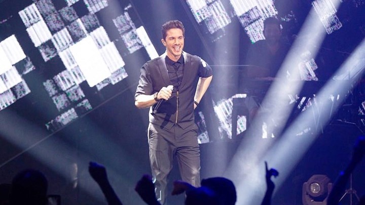 Νίκος Οικονομόπουλος: Γιατί αποχώρησε από το νυχτερινό κέντρο που τραγουδούσε – ΒΙΝΤΕΟ