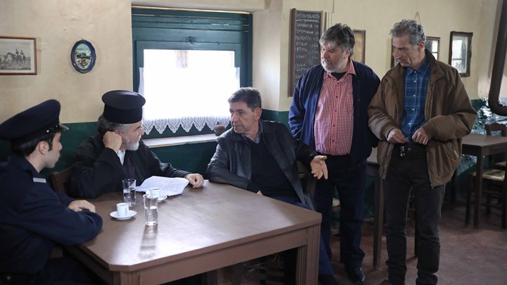 Καφέ της Χαράς: Το νέο πρόσωπο στο Κολοκοτρωνίτσι και η κομπίνα του Περίανδρου