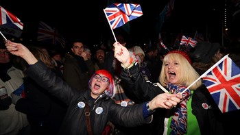Brexit: Οι πρώτες αντιδράσεις στη Βρετανία