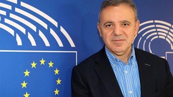 Προσφυγικό-Μεταναστευτικό: «Βιομηχανία αιτητών ασύλου» από Τουρκία μέσω κατεχομένων κατήγγειλε Κύπριος ευρωβουλευτής