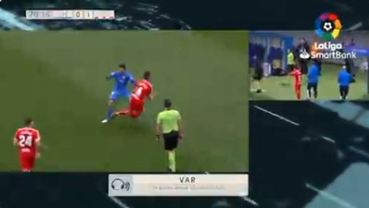 Ισπανία: Το VAR πήρε πίσω την κόκκινη κάρτα, παίκτης επέστρεψε από τα αποδυτήρια και στη συνέχεια αποβλήθηκε… ξανά  – ΒΙΝΤΕΟ