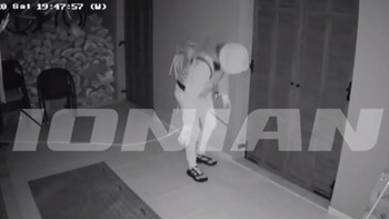Ζάκυνθος: Πώς επώνυμος επιχειρηματίας του νησιού αιφνιδίασε διαρρήκτες μέσα στο σπίτι του – ΒΙΝΤΕΟ